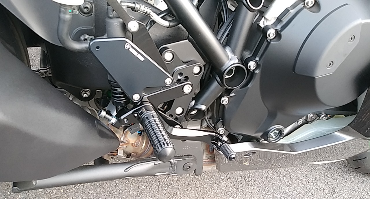 ハイスピードツアラーをよりスポーティに! トリックスターからNinja H2