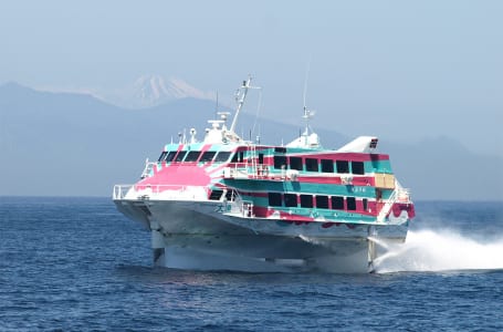 Ninja ZX-10Rのエンジンで浮上する大型ハイブリッドドローン「空飛ぶ軽