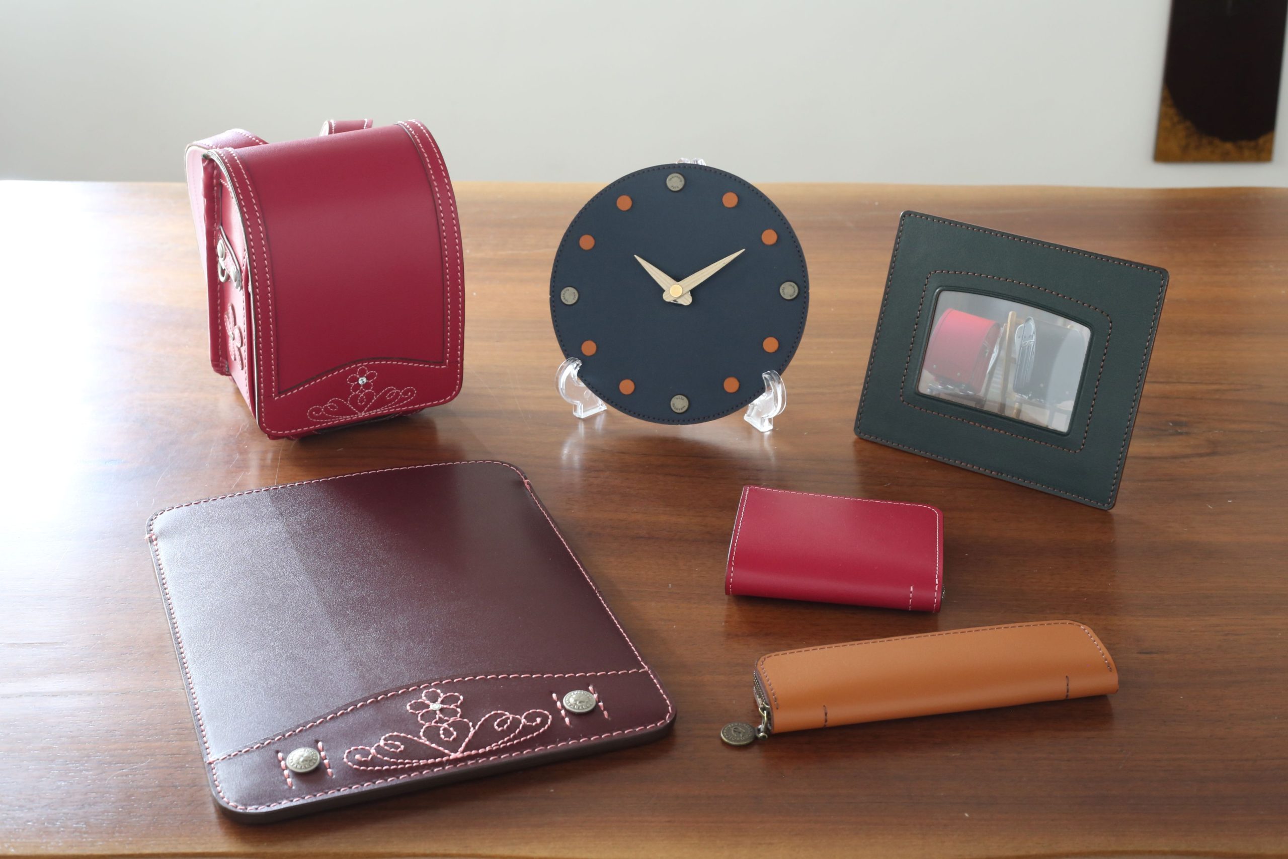 ランドセルリメイクで思い出をいつまでも。卒業後におすすめの革小物