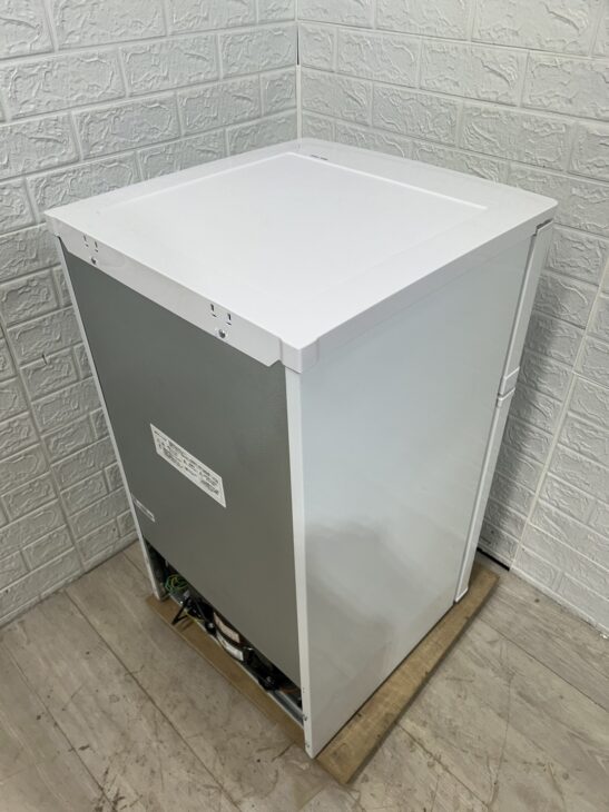 2023年製のELSONIC（エルソニック）2ドア冷蔵庫 EJ-R832W【出張買取