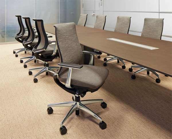 Bezel】あらゆるシーンで姿勢をサポート。コクヨのオフィスチェア