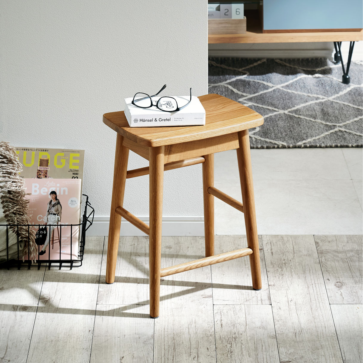 スツール チェア 1脚 完成品 天然木スツール Vigil(ビジル)の通販情報