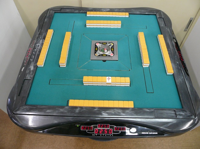 自動配牌ドラ出しタイプ 販売価格￥450,000（税別）～ | 神戸かきぬま