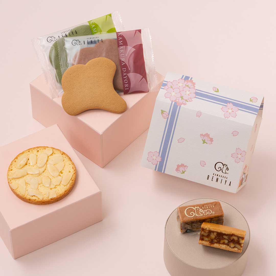 詰合せ01 ハウス型BOX（2026春）（クルミッ子2個 あじさい1枚 鎌倉だ