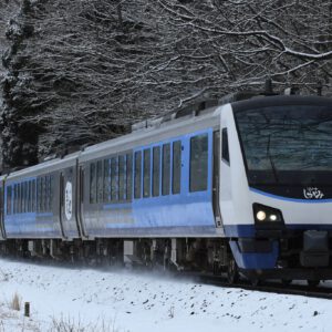 KATO 10-1367 HB-E300系｢ﾘｿﾞｰﾄしらかみ｣ (青池編成) 4両ｾｯﾄ- Khaho