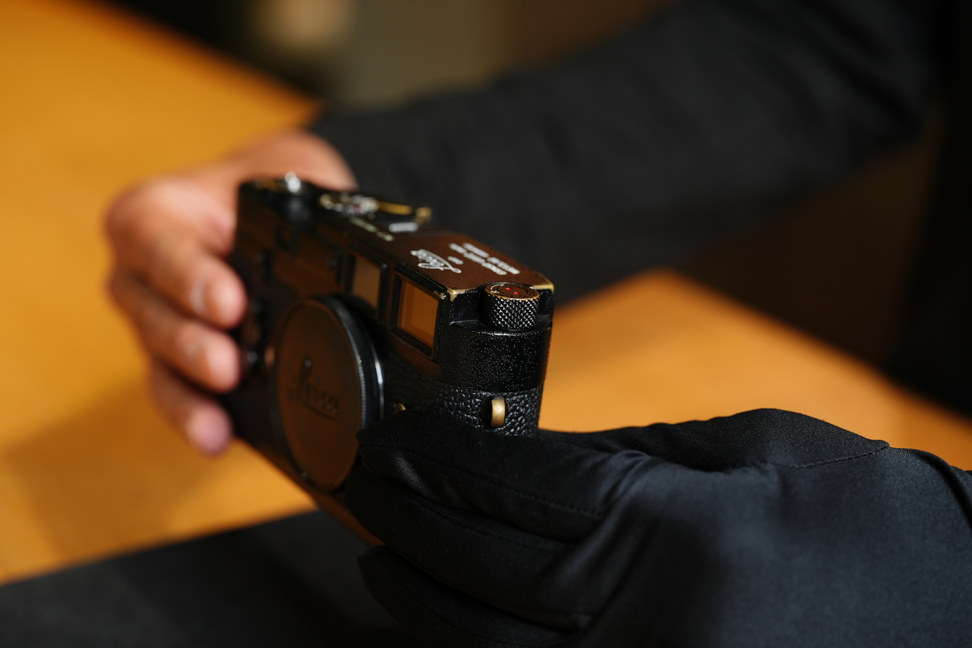 新宿 北村写真機店のカウンターで、お薦めライカを味わい尽くす｜Vol