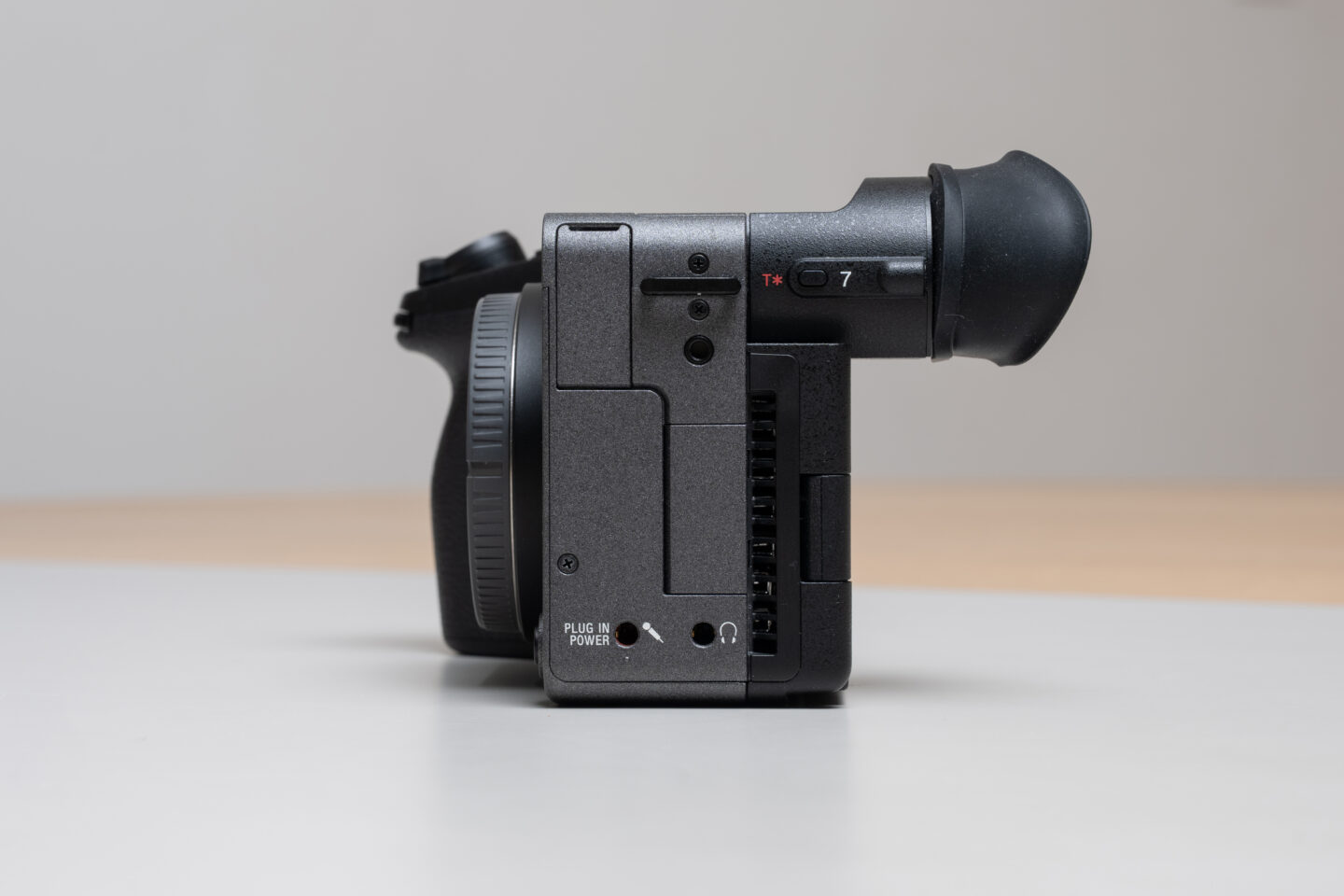 ソニー FX2 実践撮影レビュー｜FX3との比較と現場での実力検証 ～山城