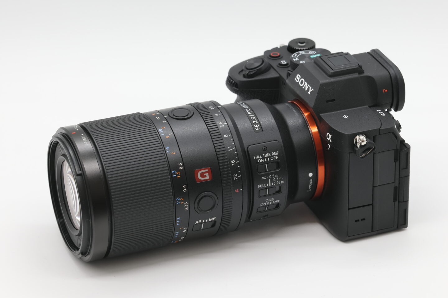 テレコンが使えて撮影の自由度が広がるマクロレンズ、ソニー「FE 100mm