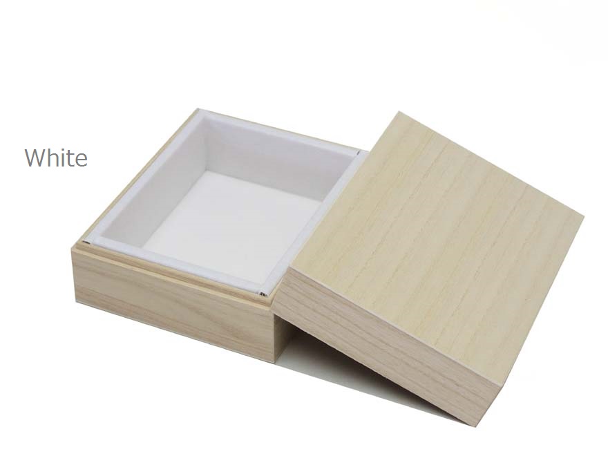 299．桐箱内装有り 内寸：116×150×80 520円～