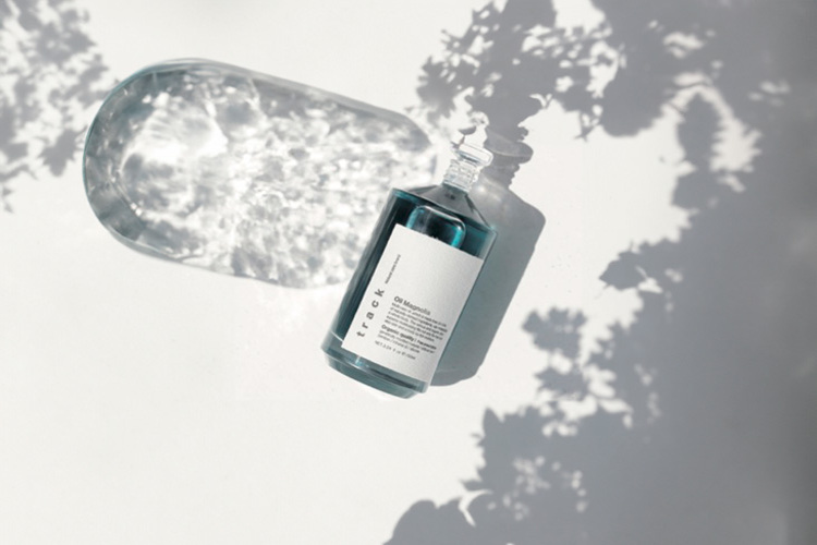 トラックオイルシリーズからマルチに使える新製品4種をご紹介