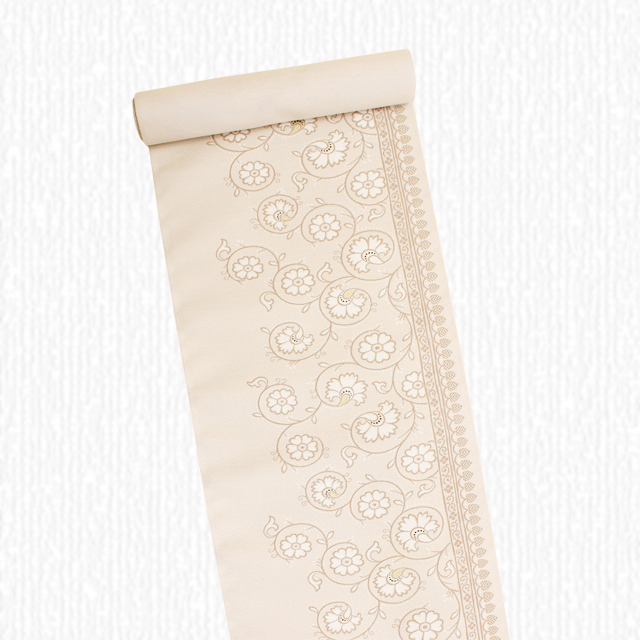 九寸名古屋帯(正絹)【弥栄織物謹製】「異国唐草花文様・ライトベージュ