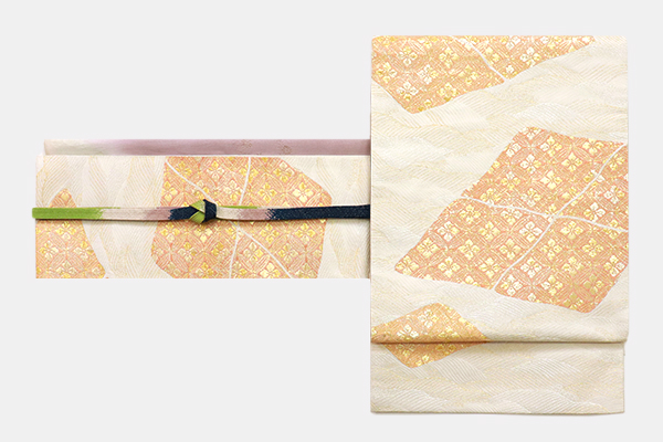 銀座【帯3643】西陣 梅垣織物製 袋帯 練色 波に割菱 七宝花菱文 (証紙