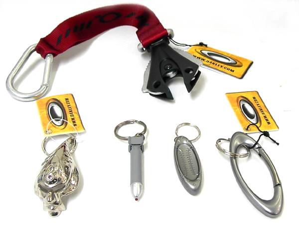 オークリーアクセサリー一覧