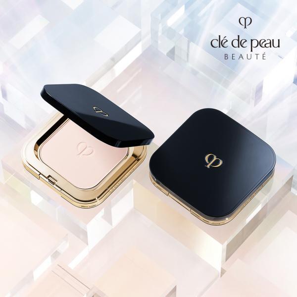 クレドポーボーテ バズリフェースパウダー「プードルコンパクトエサン