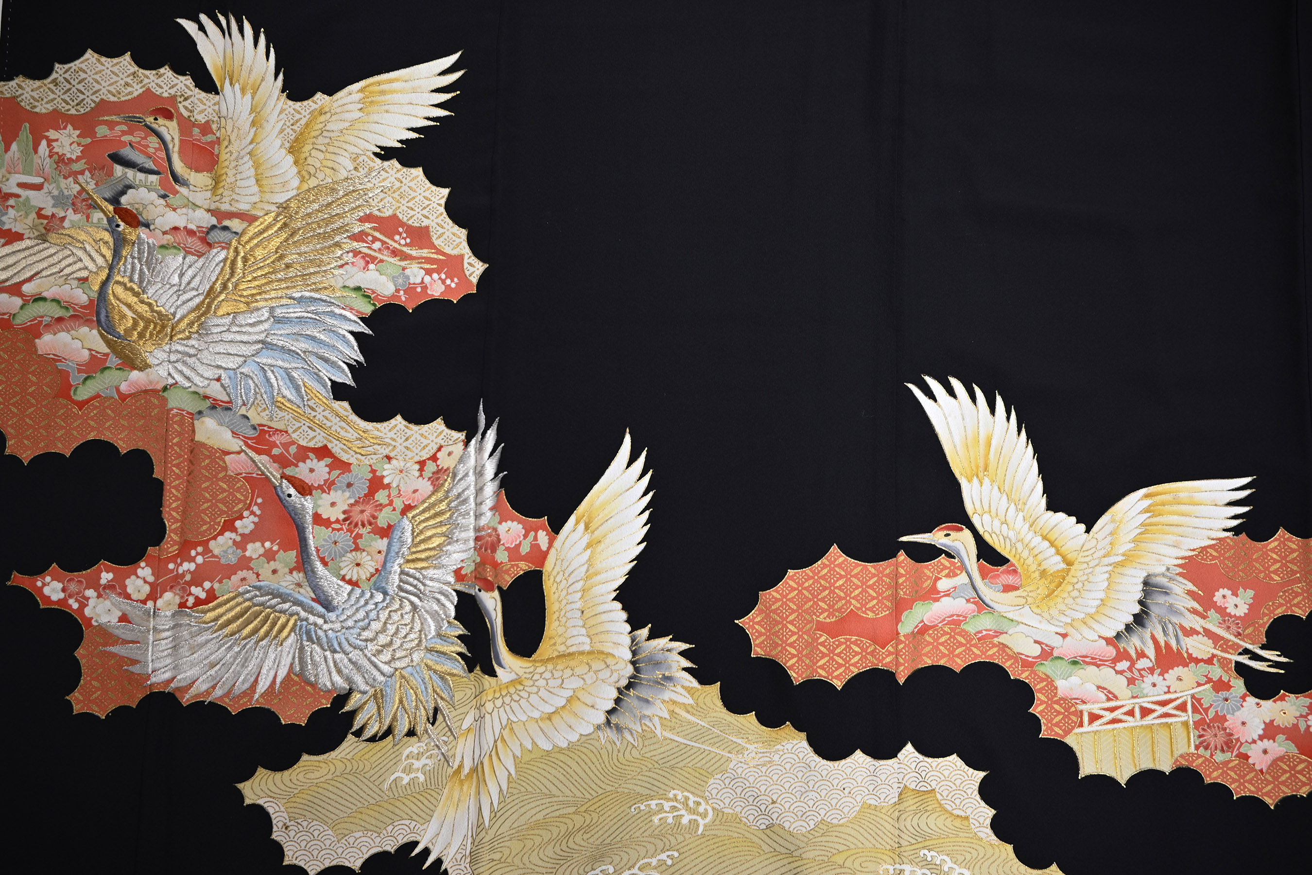 JT-013 刺繍の鶴と波文 黒留袖レンタル カークお母様衣裳 by KIRK MENS