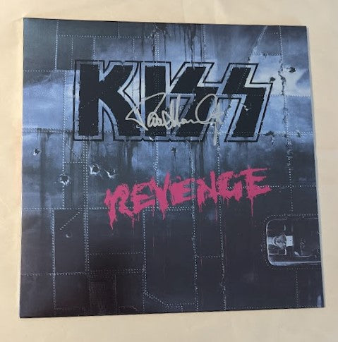 KISSONLINE KISS PAUL STANLEY signed REVENGE LP KOL EX colored