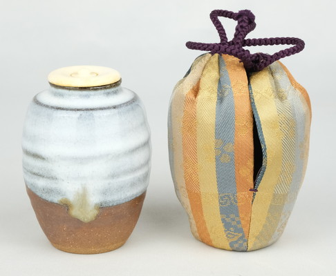 栗山園オンライン通販部 / 【出物】 萩茶入 12代田原陶兵衛