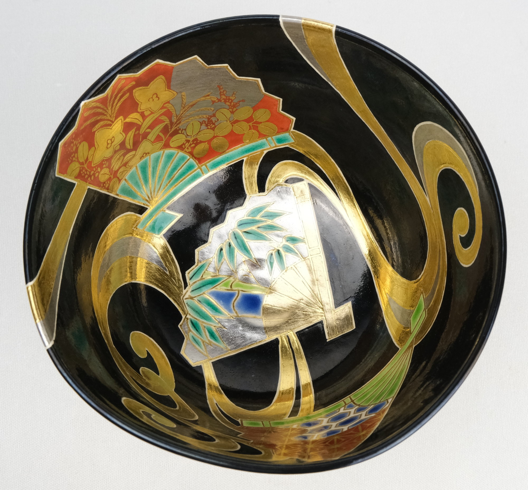 栗山園オンライン通販部 / 【出物】 黒釉扇面絵茶碗 和田桐山 鵬雲斎書付