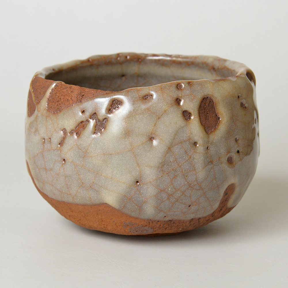 加藤高宏 藤紫志野茶碗 銘「臥竜」 | しぶや黒田陶苑