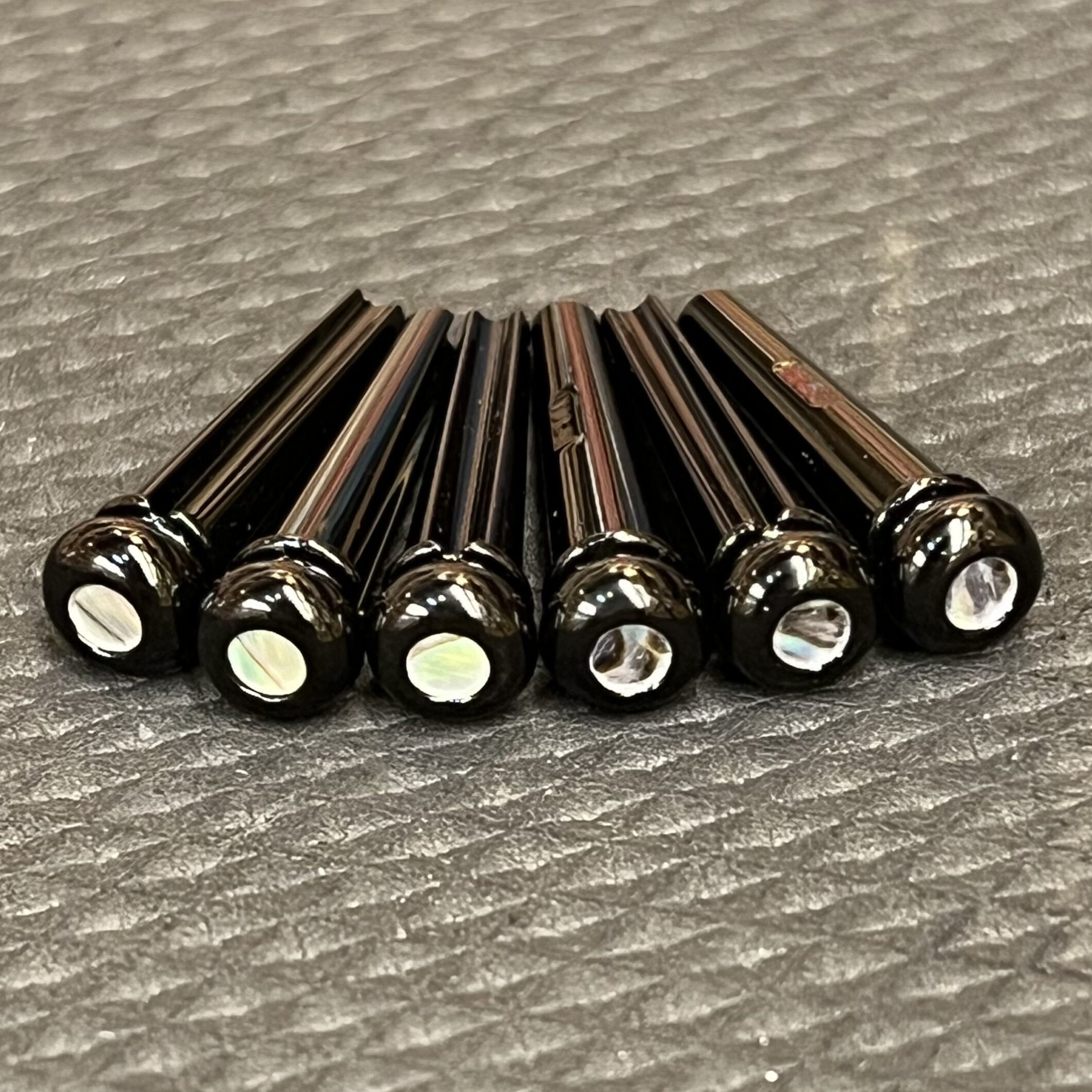 リキッドメタルピンとは？Martinの最新技術で音が変わる