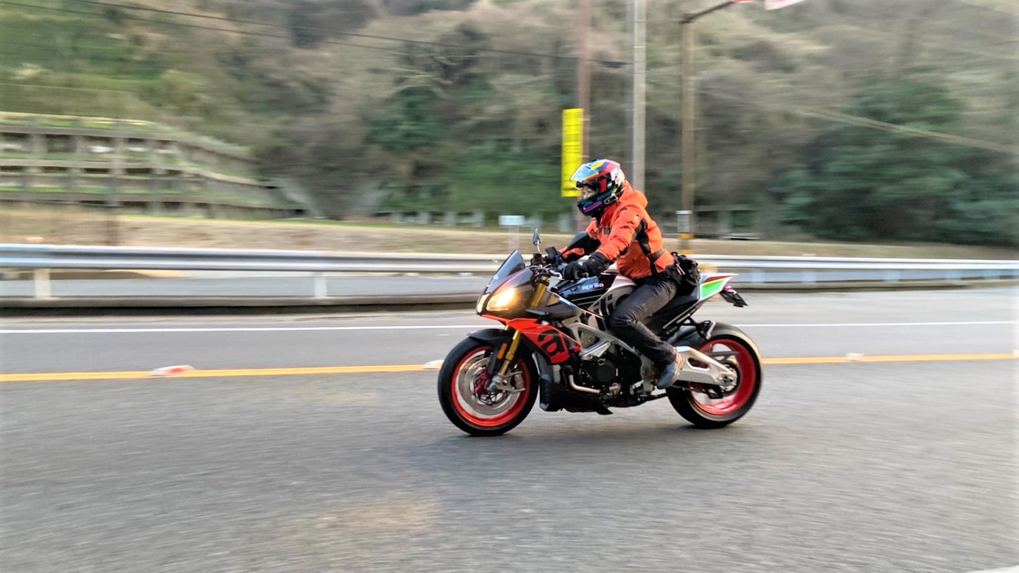 アロフトフードジャケットの性能を体験した冬 | KUSHITANI LOGS