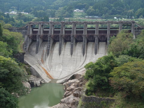 富山市 神通川第一ダム（歩鉄の達人）