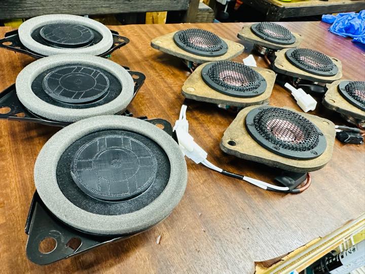 レクサス純正マークレビンソン用 スピーカーアップグレードキットの