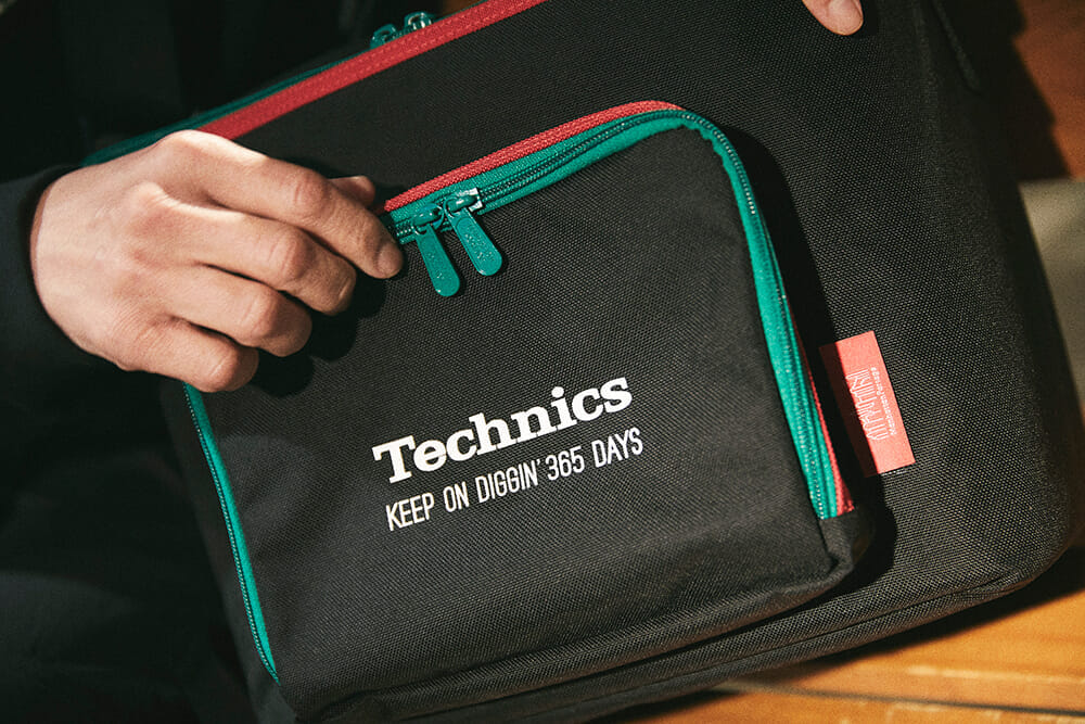 FOCUS IT.】マンハッタンポーテージ × テクニクスのレコードバッグを