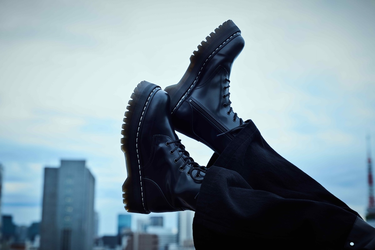 ドクターマーチンの最新作。日本限定モデルを含む、ホワイトステッチ