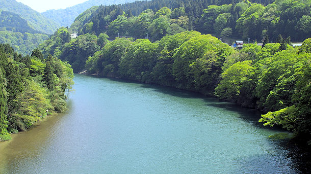 神通川第一ダム湖