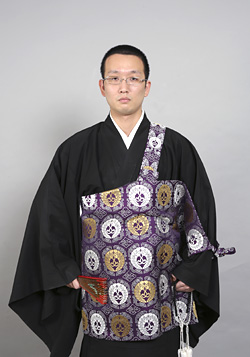 第25代専如門主伝灯奉告法要記念「五条袈裟」「輪袈裟」「門徒式章