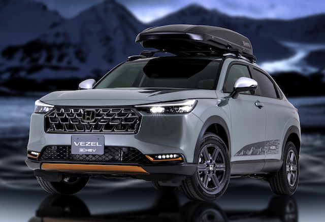 ホンダアクセス】2024年春にマイナーチェンジ予定の新型ヴェゼル用純正