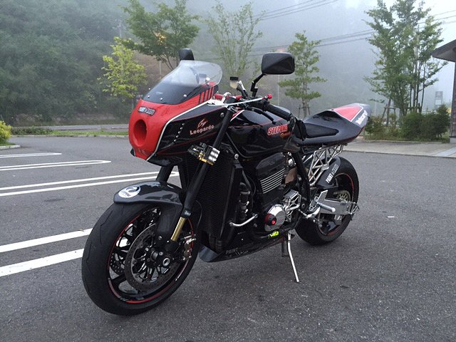 KAWASAKI ZRX1200R MIYACHI氏所有｜ORENO-K｜HCZ.JP ゼファー1100