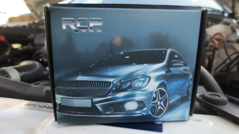 アコードワゴン（CH9）のヘッドライトバルブ交換でやらかしてしまう