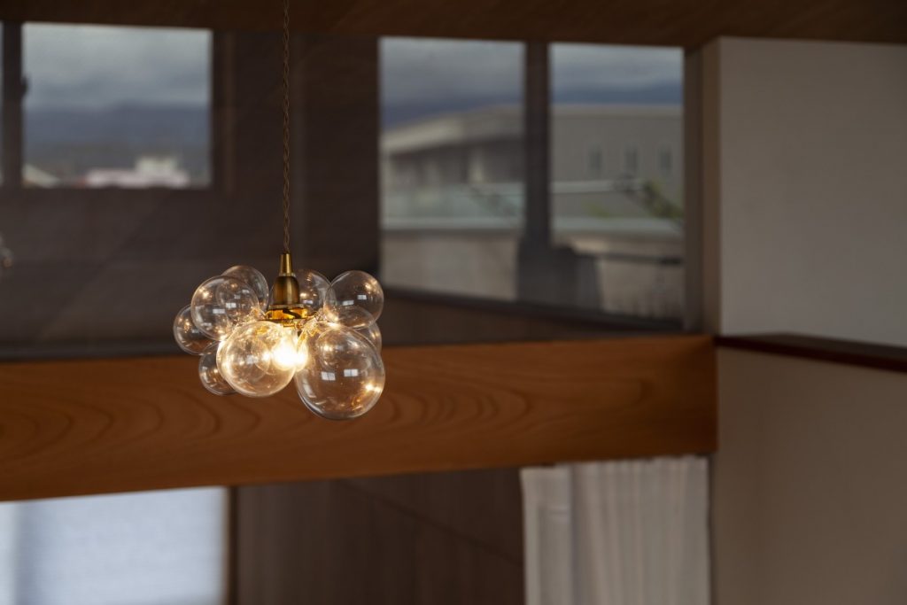 しゃぼんランプ | スキップフロアのある家