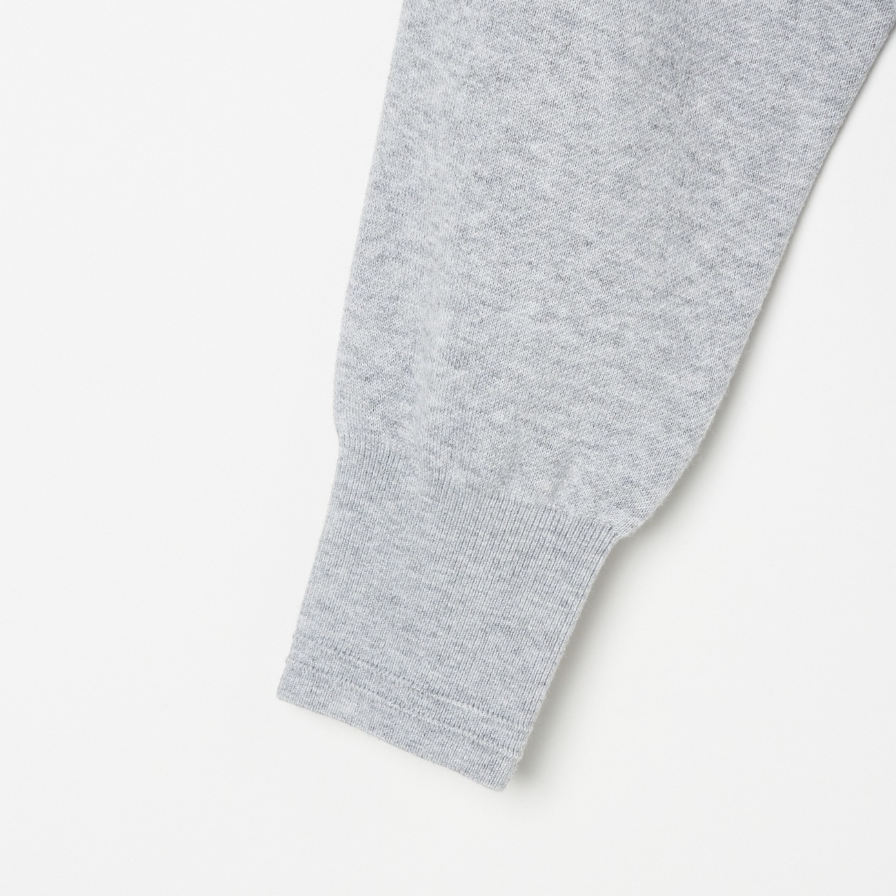 STAND COLLAR LOGO KNIT｜HELIOPOLE｜HÉLIOPÔLE（エリオポール）公式