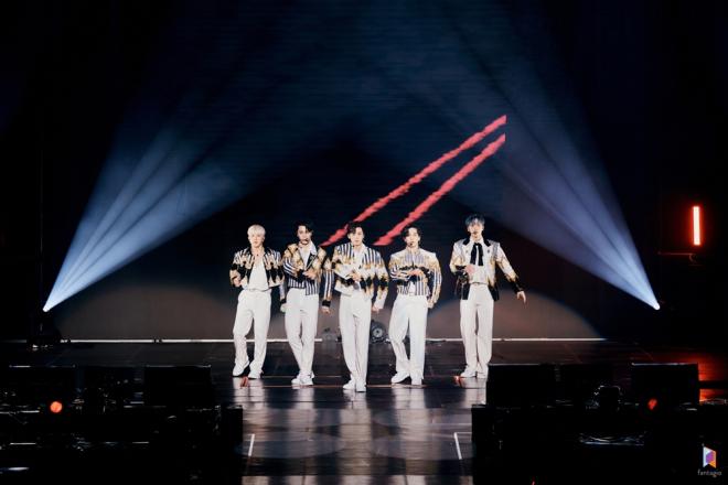 CONCERT RECAP: ASTRO Takes Fans To An Overwhelming Experience Via