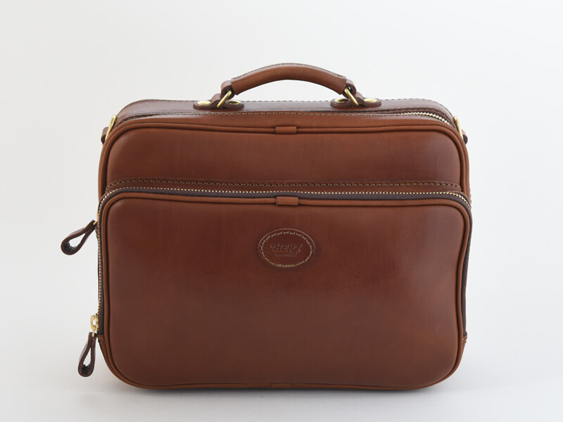 使い勝手の良いファスナータイプの2way本革ビジネスバッグ / 革鞄の