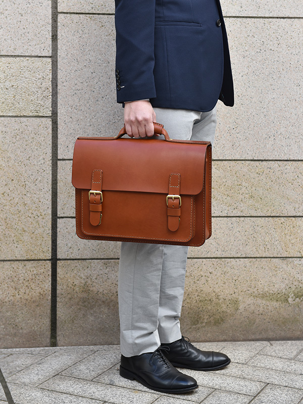 スタンダードで長く人気の2wayブリーフケース / 革鞄のHERZ(ヘルツ