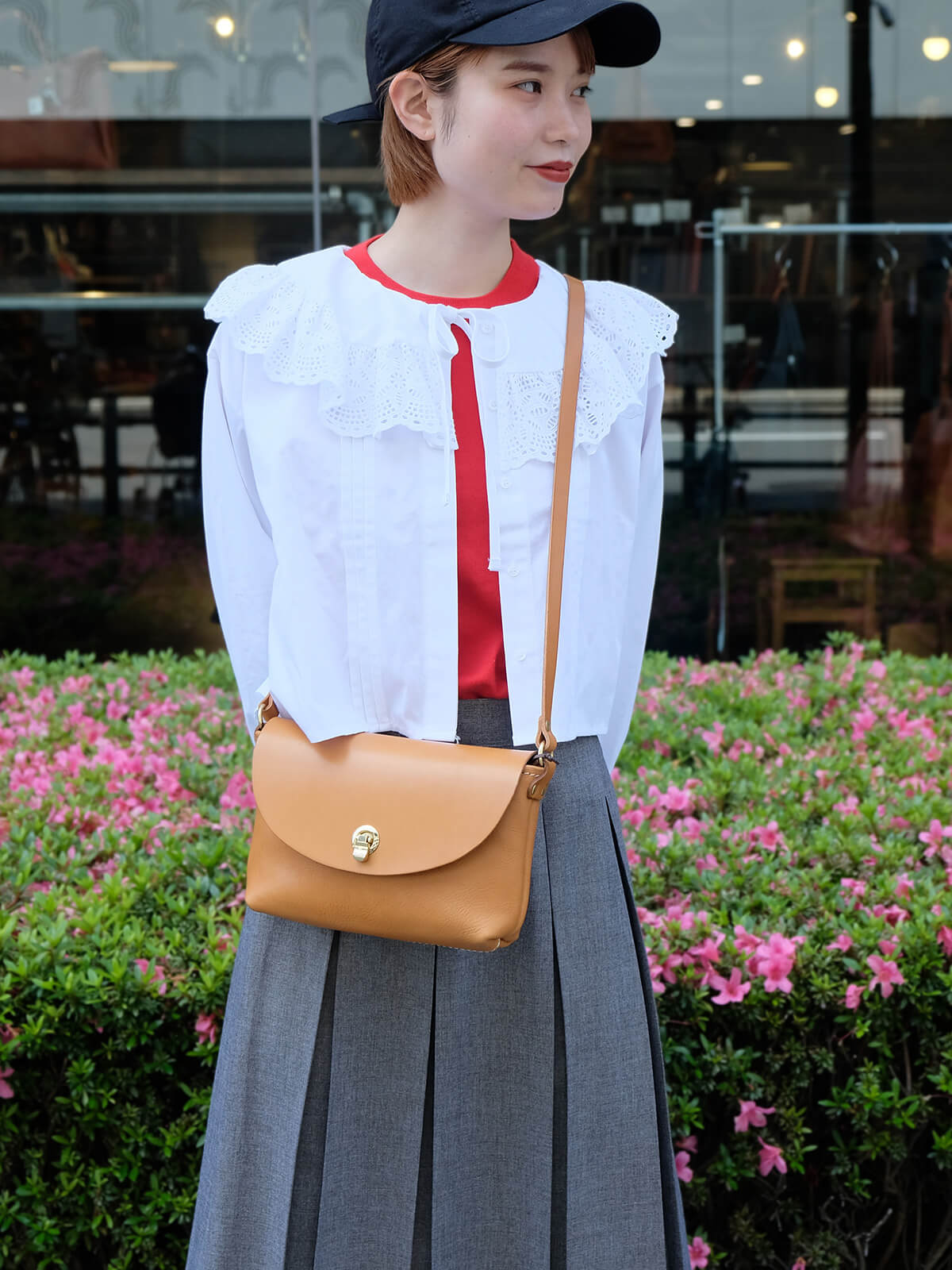 軽くてシンプルな本革ライトミニショルダー / 革鞄のHERZ(ヘルツ)公式通販