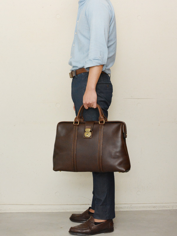 B4書類が入るイタリアンレザーの二本手口枠ビジネスバッグ / 革鞄の