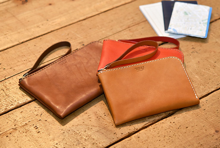通帳も入る仕切り付きのL字ファスナーポーチ / 革鞄のHERZ(ヘルツ)公式通販