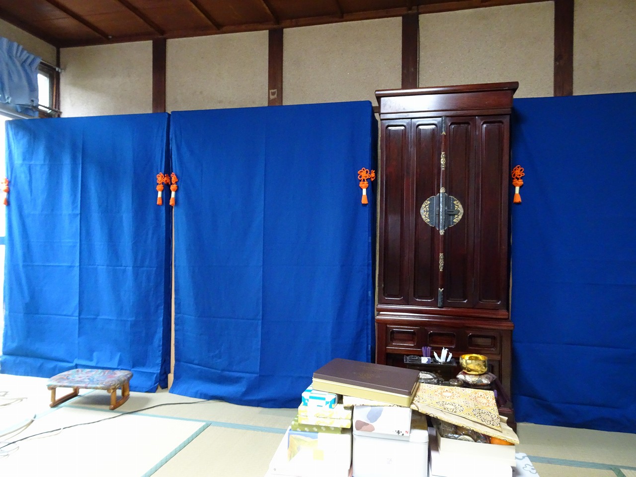 古くなって 色あせたゆたん（桐たんすのカバー）の ご注文も承ってい