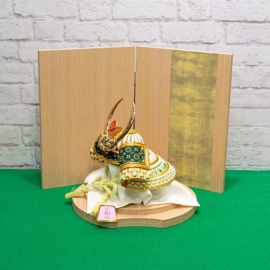 甲州印伝 緑地富士山柄 8号 武田信玄兜 山桃染円形飾りセット midori