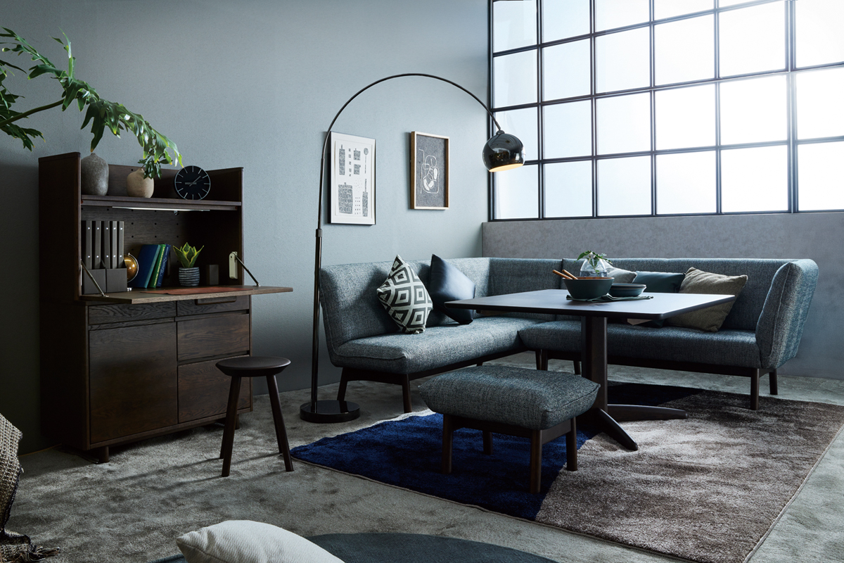 シンプルでコンパクトな大容量｜No.90デスク｜ライティングビューロー