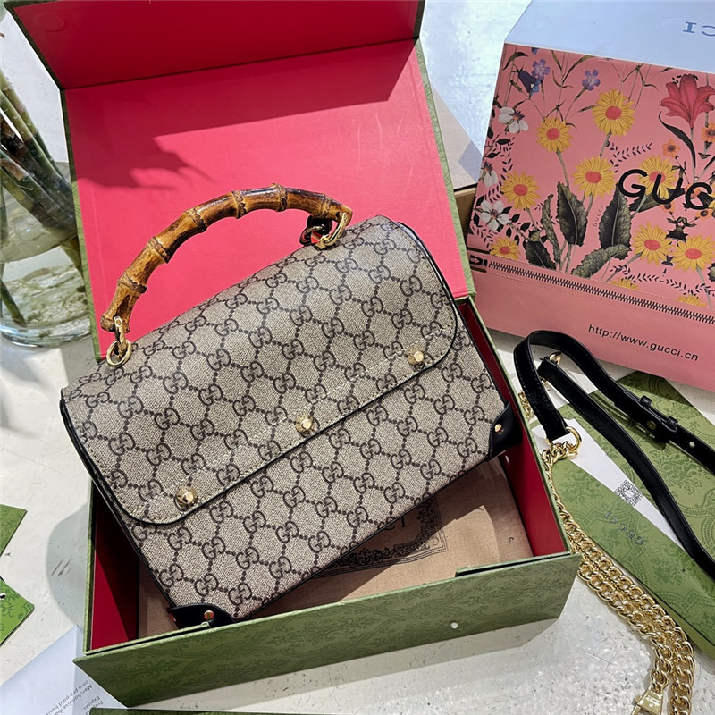 グッチ バンブー ショルダーバッグ 2023新作 gucci ハンドバッグ