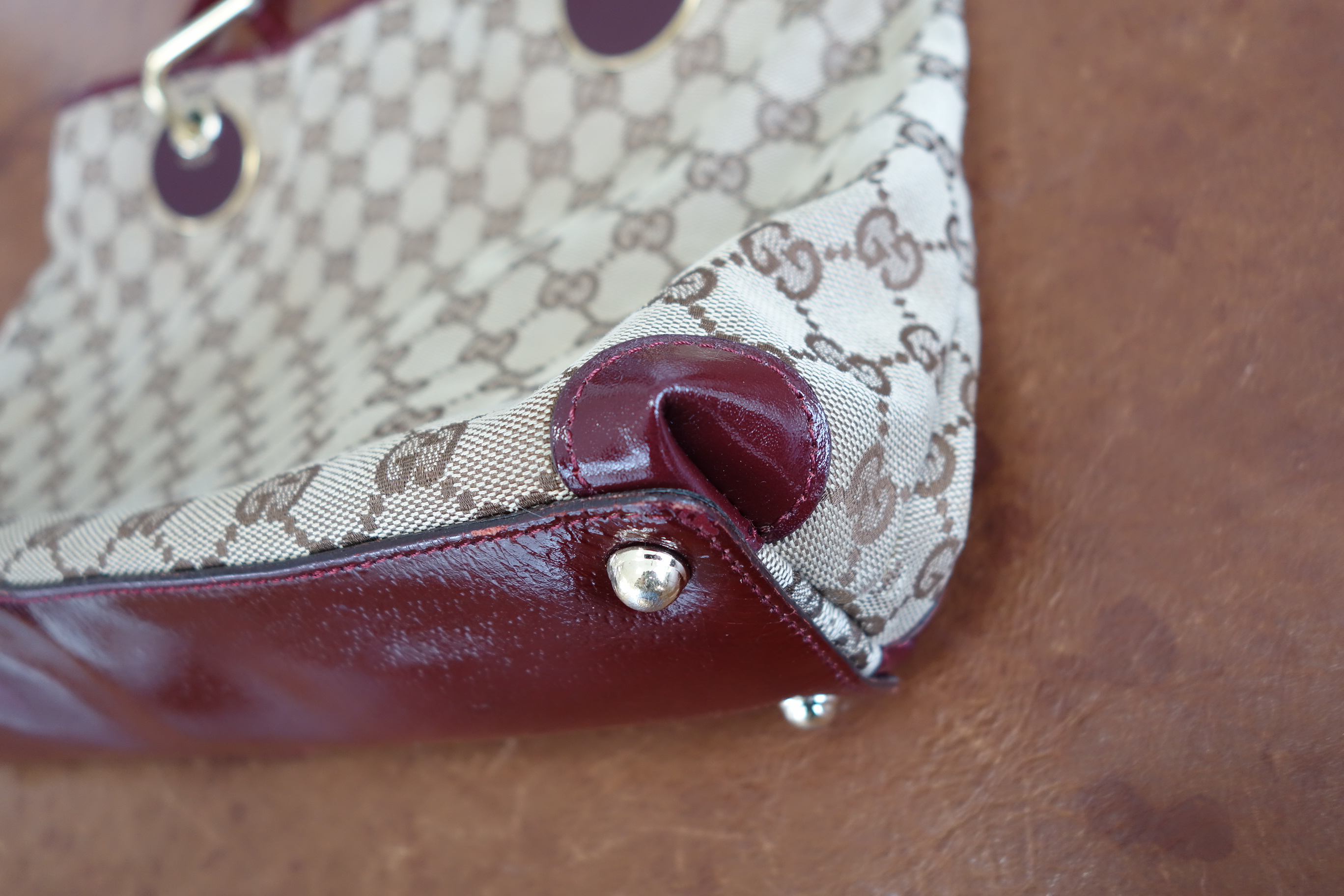 Hanakoya事例集 詳細：GUCCI（グッチ）キャンバス×エナメルバッグの角