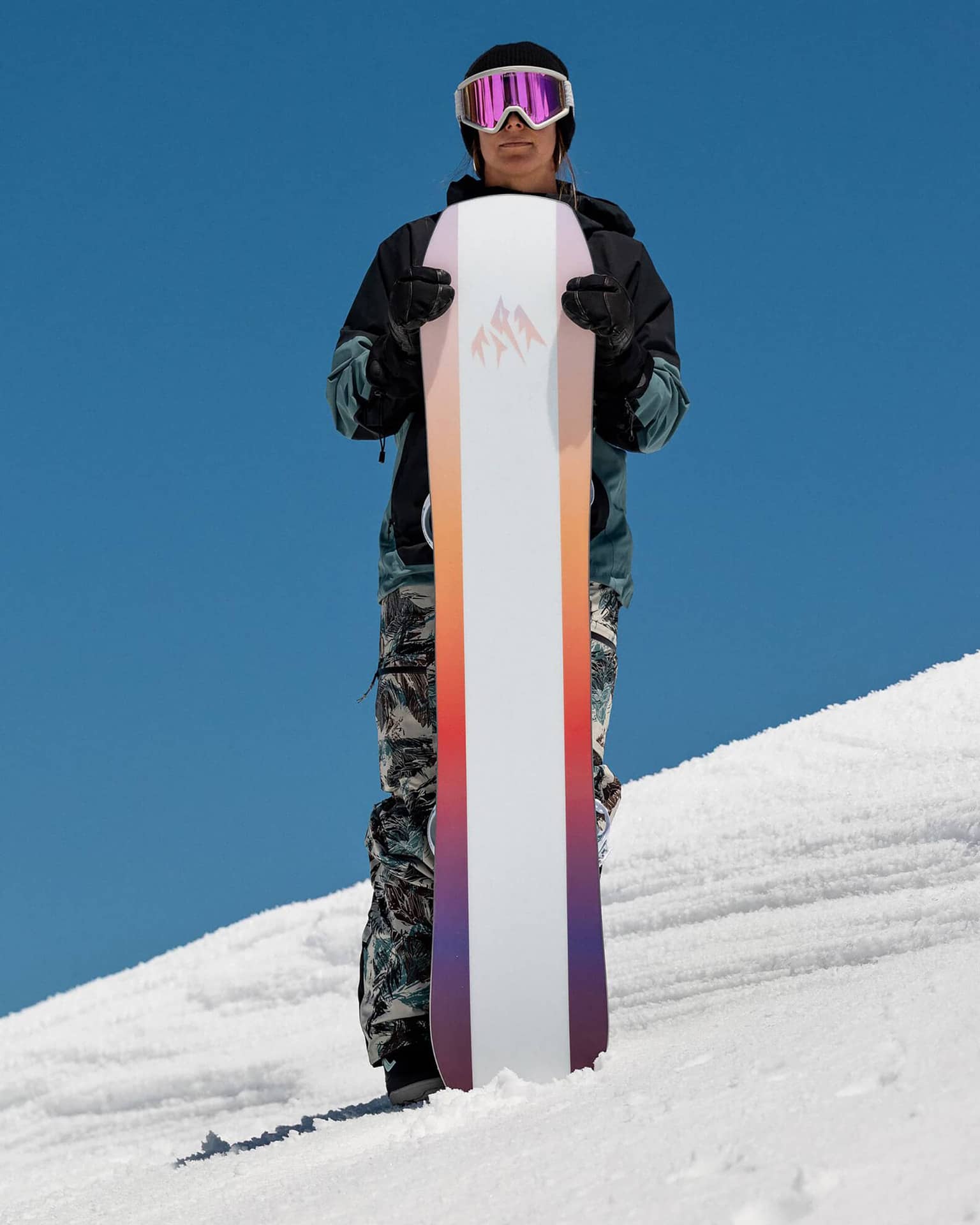 Women's Twin Sister | Jones Snowboards 公式