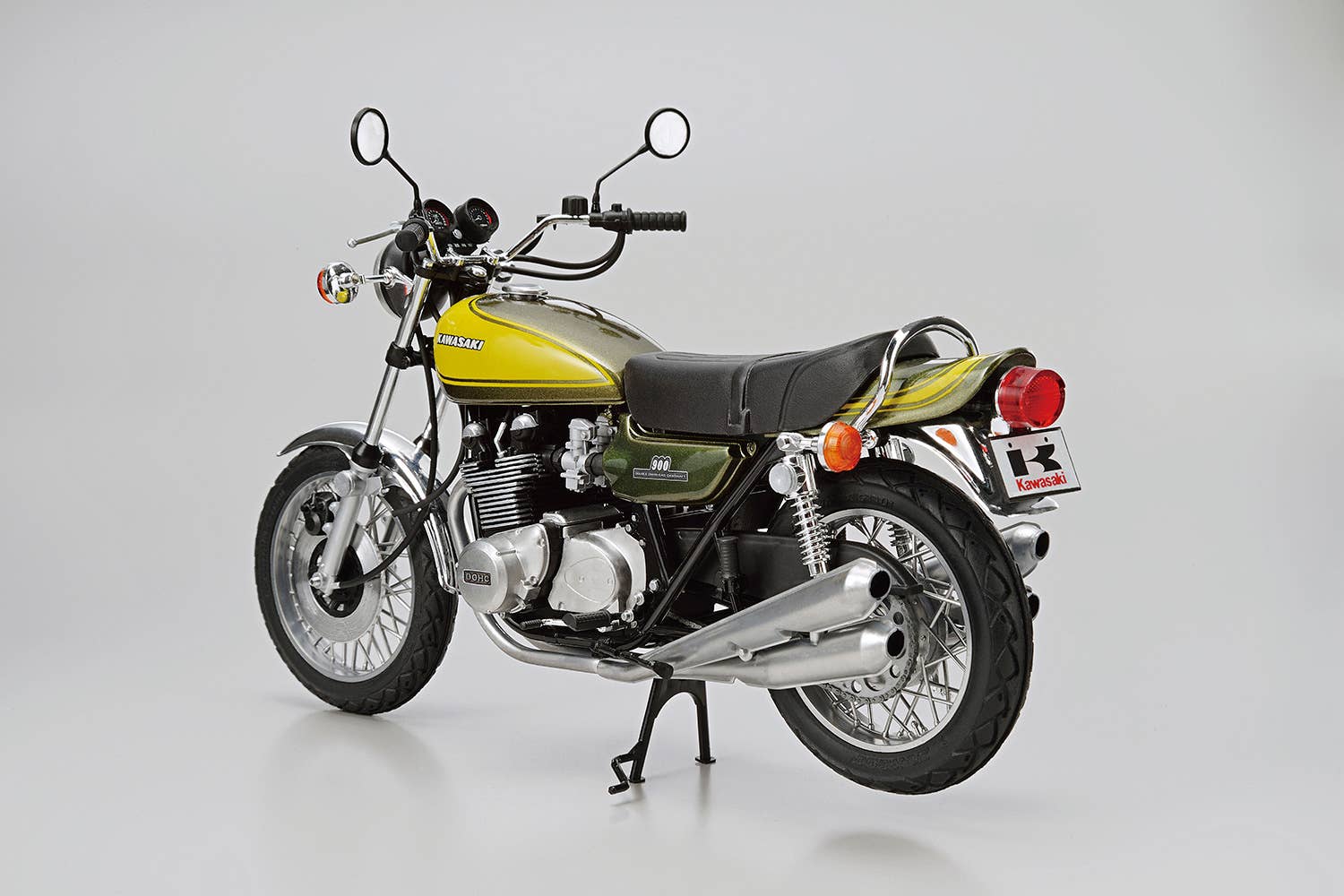 Kawasaki Z1 900 SUPER4 '73 with Custom Parts | HLJ.com