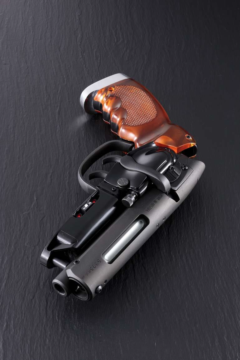Blade Runner Tomenosuke Deckard Blaster 2049 License Ver. | HLJ.com